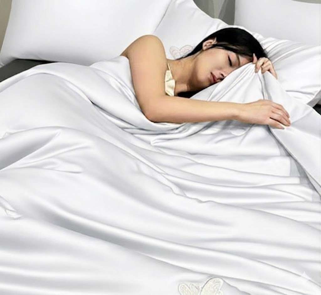Hotel Summer Blankets, Throw, Bedspread. Cooling Bamboo Cotton